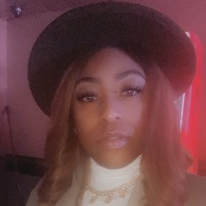 Meet your Posher, Tierra